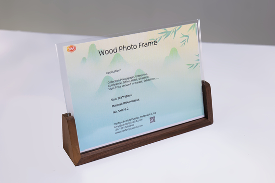 Beli Modern 4 * 6 Inch Acrylic Sign Holder Clear Picture Photo Frame Dengan Dasar Kayu Untuk Rumah Kantor online manufacture