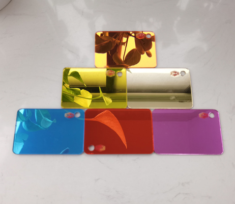 Panel cermin plastik ekstrusi berwarna acrylic yang dipotong khusus untuk tampilan signage
