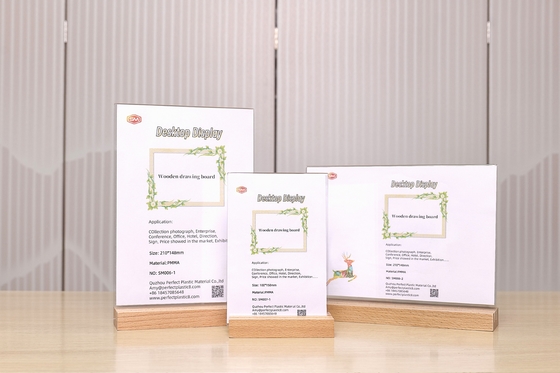 Kayu Beech Kayu dasar Kayu Bentuk T Jelas Acrylic Sign Holder Kartu Menu Pernikahan Tampilan