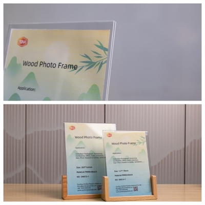Bingkai Foto Akrilik Dengan Dasar Kayu Untuk Tampilan Meja